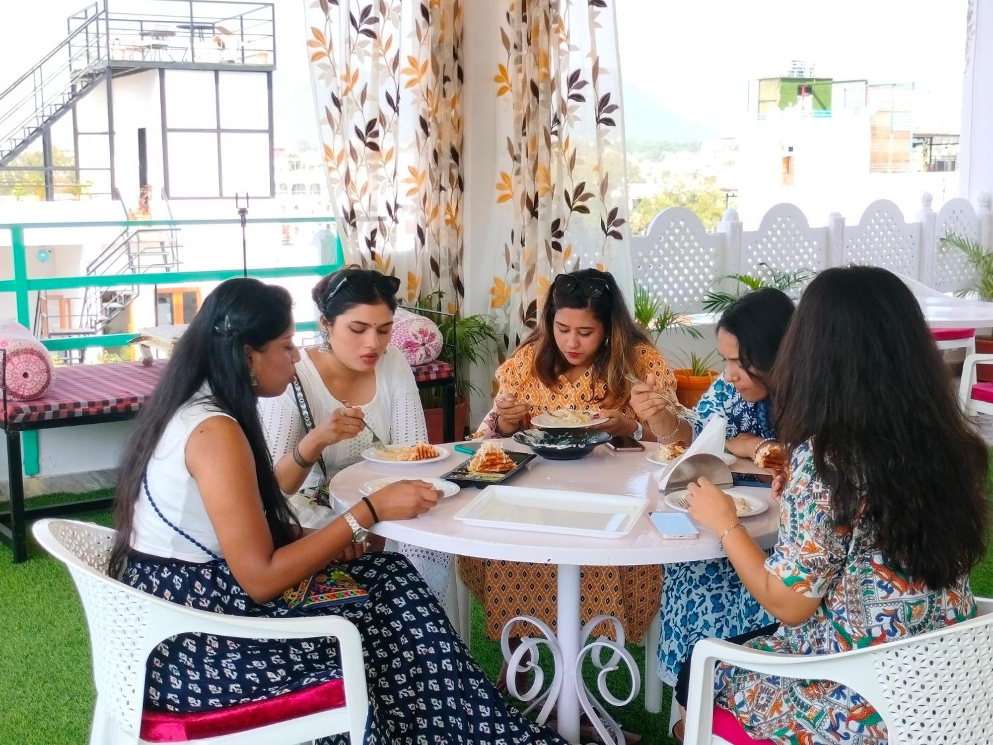 Krishna Stay Guest House Udaipur Kültér fotó