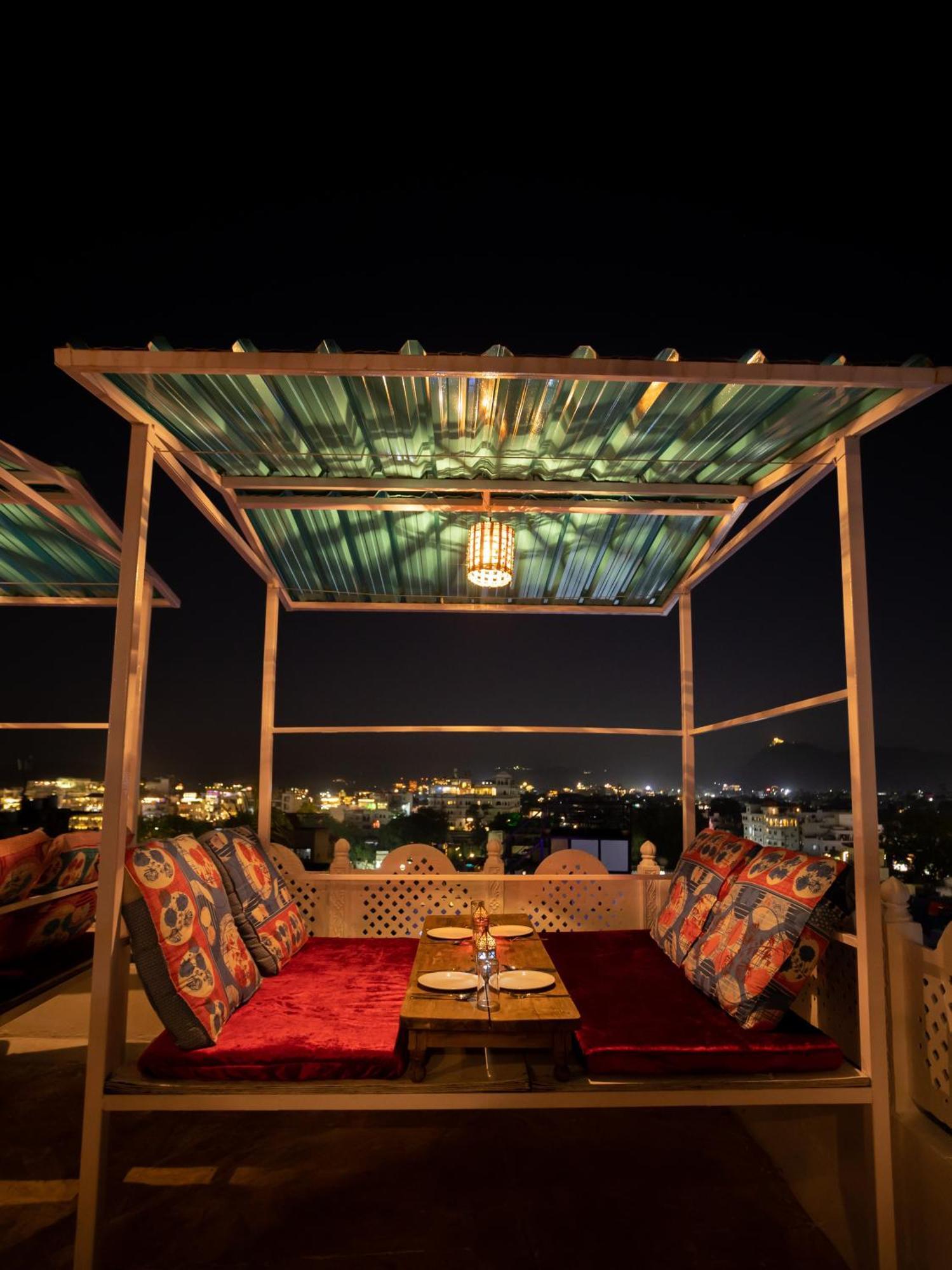 Krishna Stay Guest House Udaipur Kültér fotó